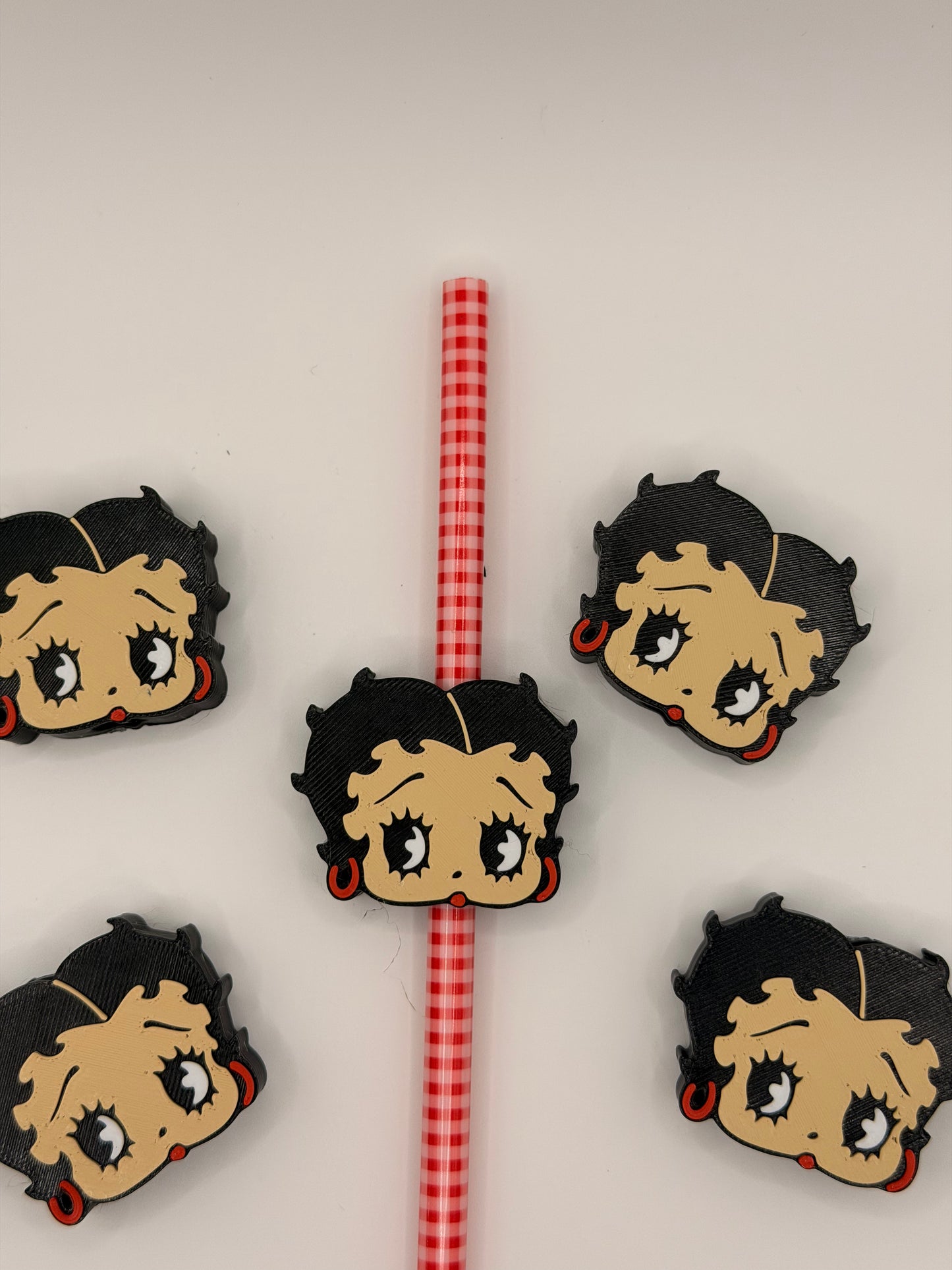 Betty 3D Straw Topper